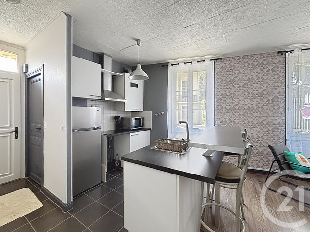 Appartement F2 à louer - 2 pièces - 43.11 m2 - MELUN - 77 - ILE-DE-FRANCE - Century 21 Cerim