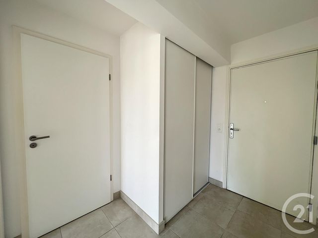 Appartement F2 à louer - 2 pièces - 41.55 m2 - MELUN - 77 - ILE-DE-FRANCE - Century 21 Cerim