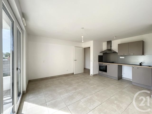 Appartement F2 à louer - 2 pièces - 41.55 m2 - MELUN - 77 - ILE-DE-FRANCE - Century 21 Cerim