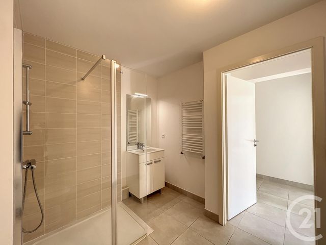 Appartement F2 à louer - 2 pièces - 41.55 m2 - MELUN - 77 - ILE-DE-FRANCE - Century 21 Cerim