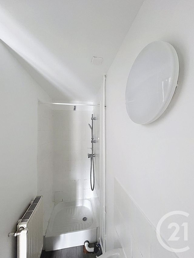 Appartement F1 à vendre - 1 pièce - 27.21 m2 - MELUN - 77 - ILE-DE-FRANCE - Century 21 Cerim