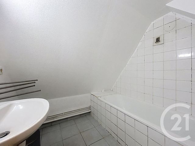 Appartement F3 à vendre - 3 pièces - 85.0 m2 - MELUN - 77 - ILE-DE-FRANCE - Century 21 Cerim