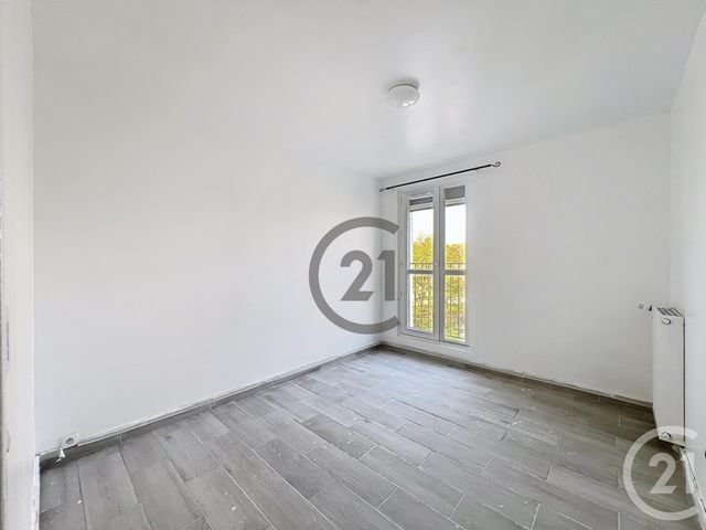 Appartement F3 à louer - 3 pièces - 64.0 m2 - MELUN - 77 - ILE-DE-FRANCE - Century 21 Cerim