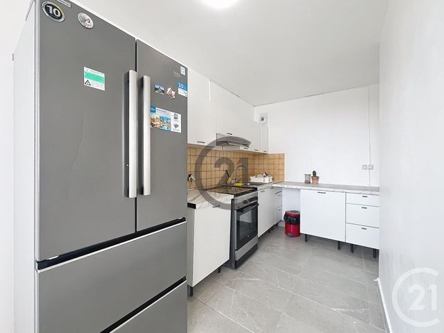 Appartement F3 à louer - 3 pièces - 64.0 m2 - MELUN - 77 - ILE-DE-FRANCE - Century 21 Cerim