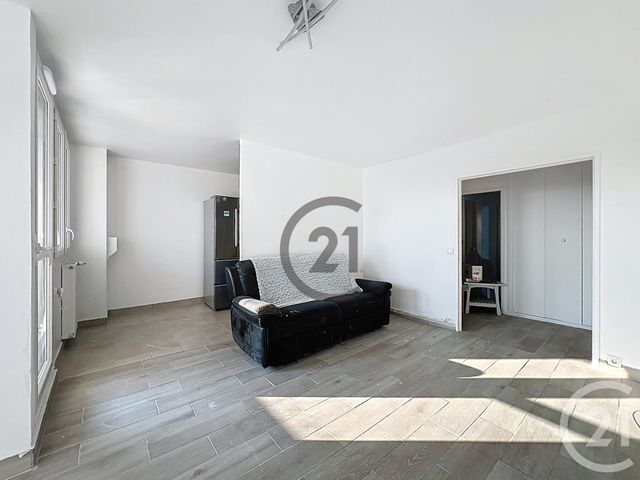 Appartement F3 à louer - 3 pièces - 64.0 m2 - MELUN - 77 - ILE-DE-FRANCE - Century 21 Cerim