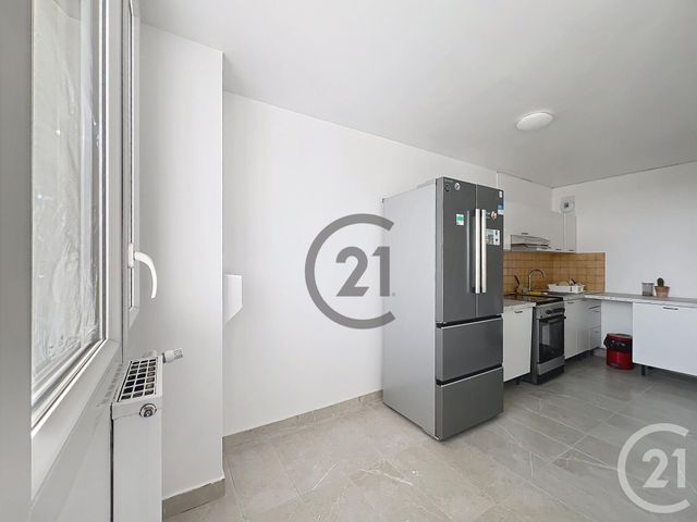 Appartement F3 à louer - 3 pièces - 64.0 m2 - MELUN - 77 - ILE-DE-FRANCE - Century 21 Cerim