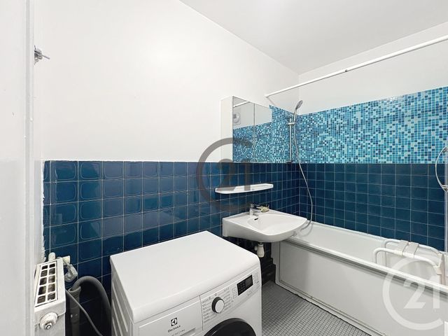 Appartement F3 à louer - 3 pièces - 64.0 m2 - MELUN - 77 - ILE-DE-FRANCE - Century 21 Cerim