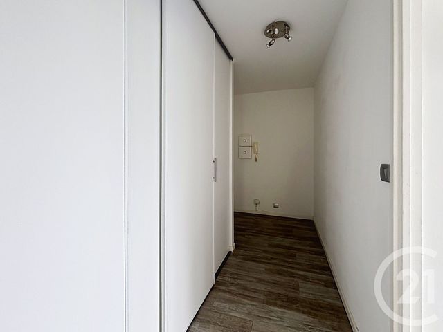 Appartement F2 à louer - 2 pièces - 43.0 m2 - LE MEE SUR SEINE - 77 - ILE-DE-FRANCE - Century 21 Cerim