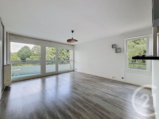 Appartement F2 à louer - 2 pièces - 43.0 m2 - LE MEE SUR SEINE - 77 - ILE-DE-FRANCE - Century 21 Cerim