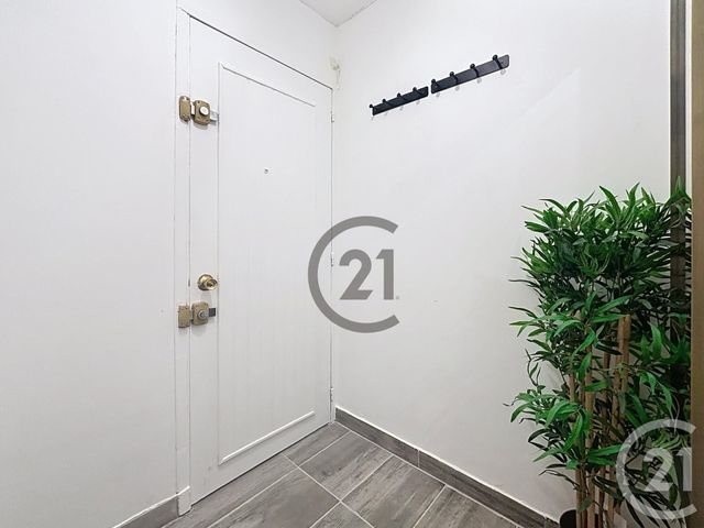 Appartement Chambre à louer - 1 pièce - 9.67 m2 - LE MEE SUR SEINE - 77 - ILE-DE-FRANCE - Century 21 Cerim