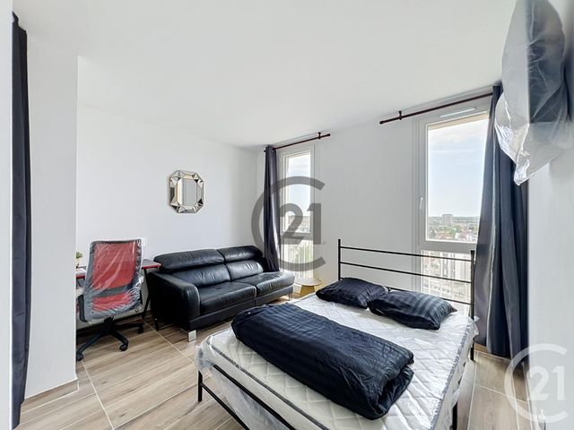 Appartement Chambre à louer - 1 pièce - 9.87 m2 - LE MEE SUR SEINE - 77 - ILE-DE-FRANCE - Century 21 Cerim