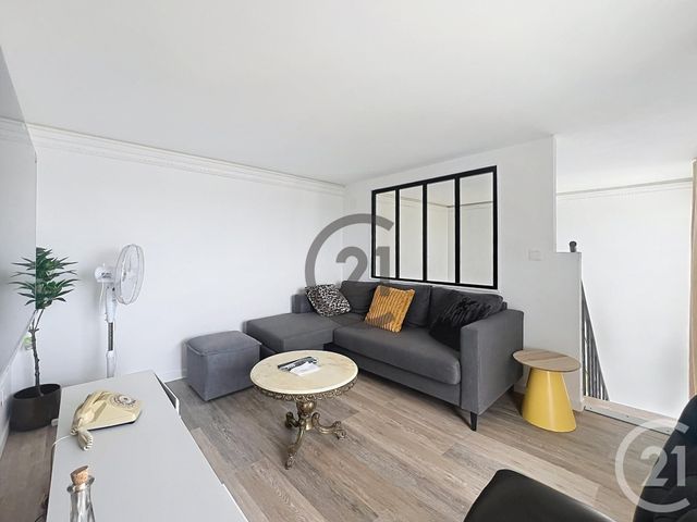 Appartement Chambre à louer - 1 pièce - 9.87 m2 - LE MEE SUR SEINE - 77 - ILE-DE-FRANCE - Century 21 Cerim