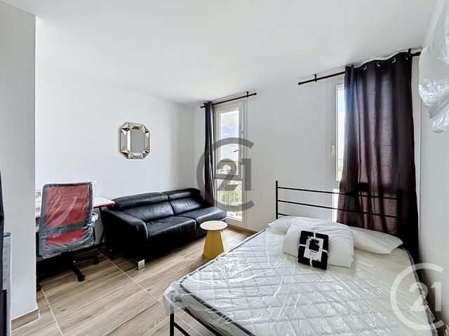 Appartement Chambre à louer - 1 pièce - 12.0 m2 - LE MEE SUR SEINE - 77 - ILE-DE-FRANCE - Century 21 Cerim