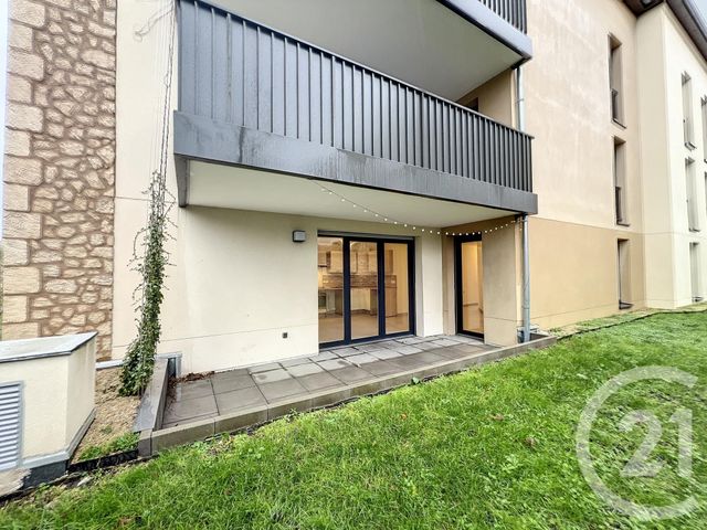 Appartement F3 à louer - 3 pièces - 61.35 m2 - DAMMARIE LES LYS - 77 - ILE-DE-FRANCE - Century 21 Cerim