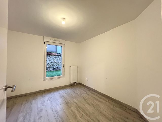 Appartement F3 à louer - 3 pièces - 61.35 m2 - DAMMARIE LES LYS - 77 - ILE-DE-FRANCE - Century 21 Cerim