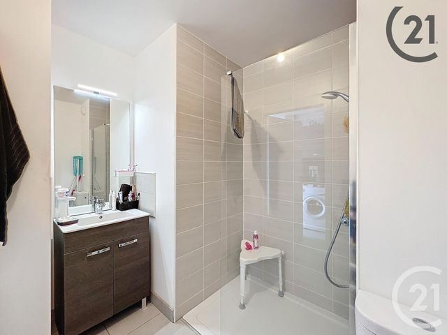 Appartement F1 à louer - 1 pièce - 23.9 m2 - MELUN - 77 - ILE-DE-FRANCE - Century 21 Cerim