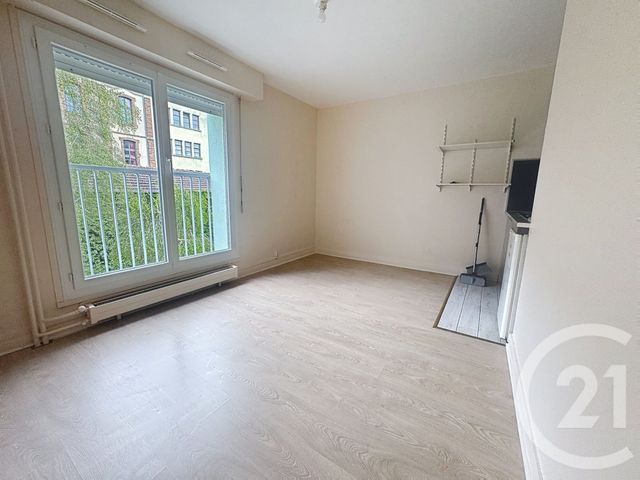 Appartement F1 à louer - 1 pièce - 17.6 m2 - MELUN - 77 - ILE-DE-FRANCE - Century 21 Cerim