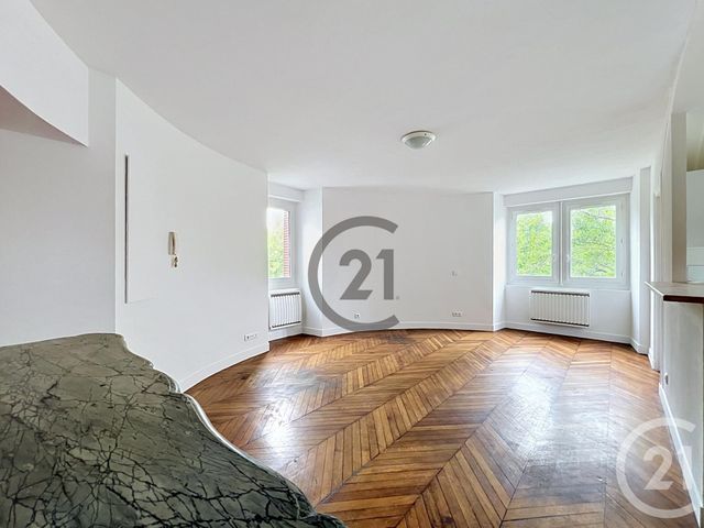Appartement F1 à louer - 1 pièce - 37.15 m2 - DAMMARIE LES LYS - 77 - ILE-DE-FRANCE - Century 21 Cerim