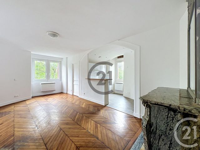 Appartement F1 à louer - 1 pièce - 37.15 m2 - DAMMARIE LES LYS - 77 - ILE-DE-FRANCE - Century 21 Cerim