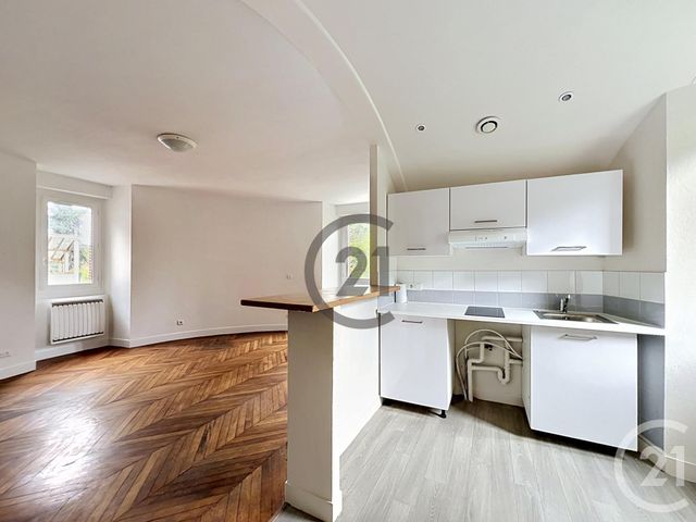 Appartement F1 à louer - 1 pièce - 37.15 m2 - DAMMARIE LES LYS - 77 - ILE-DE-FRANCE - Century 21 Cerim