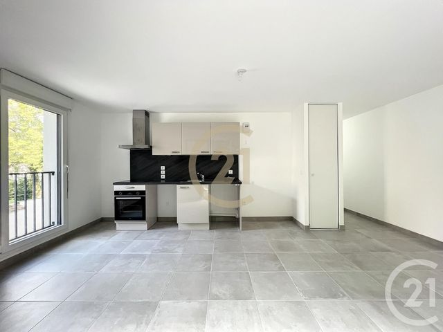 Appartement F2 à louer - 2 pièces - 46.1 m2 - LE MEE SUR SEINE - 77 - ILE-DE-FRANCE - Century 21 Cerim