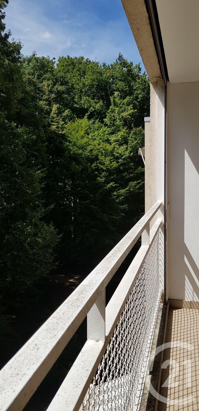 Appartement F3 à louer - 3 pièces - 64.3 m2 - VAUX LE PENIL - 77 - ILE-DE-FRANCE - Century 21 Cerim
