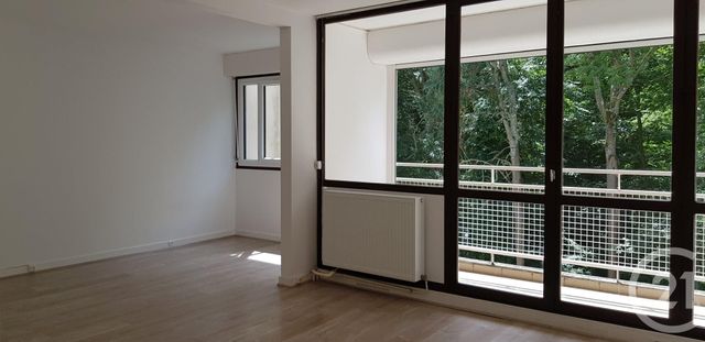 Appartement F3 à louer - 3 pièces - 64.3 m2 - VAUX LE PENIL - 77 - ILE-DE-FRANCE - Century 21 Cerim
