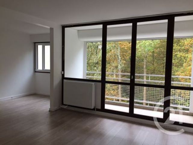 Appartement F3 à louer - 3 pièces - 64.3 m2 - VAUX LE PENIL - 77 - ILE-DE-FRANCE - Century 21 Cerim