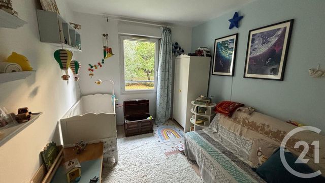 Appartement T4 à louer - 4 pièces - 92.5 m2 - MELUN - 77 - ILE-DE-FRANCE - Century 21 Cerim