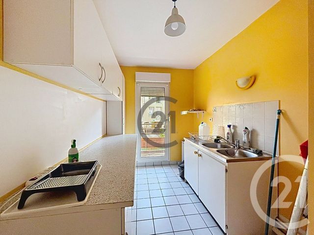 Appartement F2 à louer - 2 pièces - 49.83 m2 - MELUN - 77 - ILE-DE-FRANCE - Century 21 Cerim