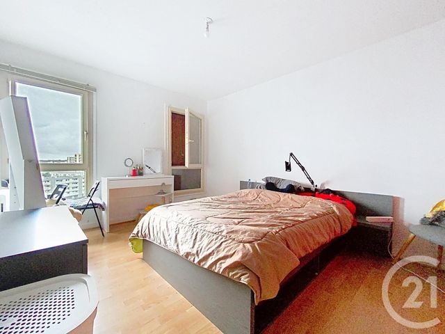 Appartement F4 à vendre - 4 pièces - 82.17 m2 - LE MEE SUR SEINE - 77 - ILE-DE-FRANCE - Century 21 Cerim