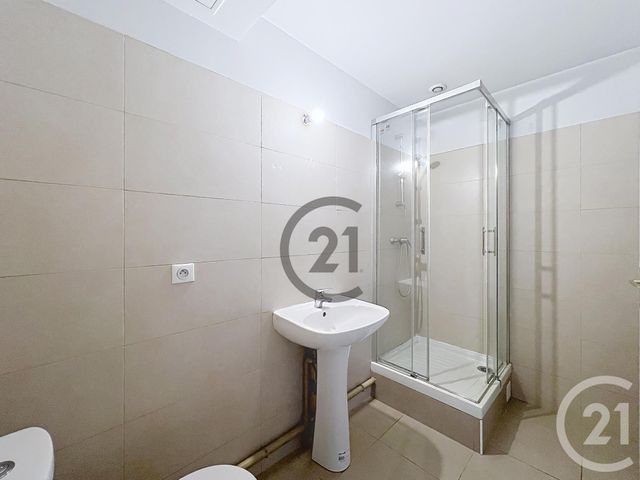 Appartement F2 à louer - 2 pièces - 46.5 m2 - MELUN - 77 - ILE-DE-FRANCE - Century 21 Cerim