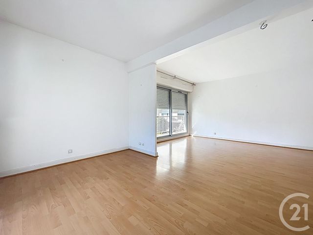 Appartement F3 à vendre - 4 pièces - 75.23 m2 - MELUN - 77 - ILE-DE-FRANCE - Century 21 Cerim