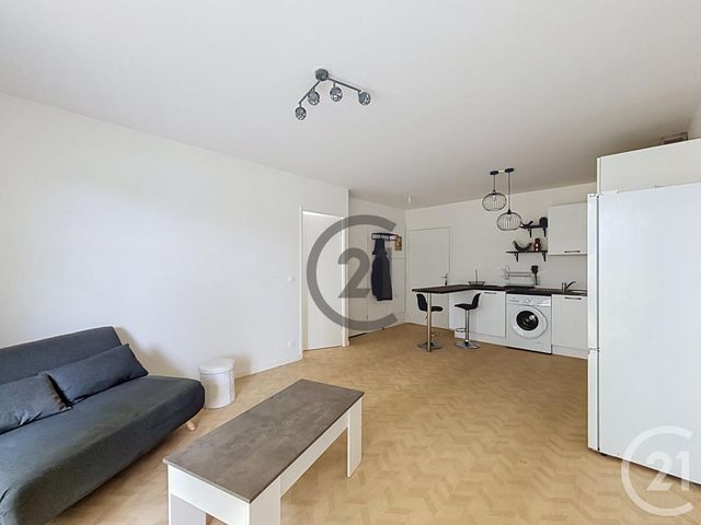 Appartement à louer - 2 pièces - 40.37 m2 - LE MEE SUR SEINE - 77 - ILE-DE-FRANCE - Century 21 Cerim