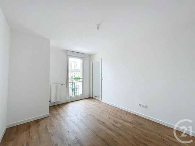 Appartement à louer - 2 pièces - 41.55 m2 - DAMMARIE LES LYS - 77 - ILE-DE-FRANCE - Century 21 Cerim