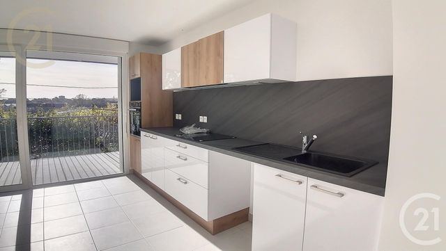 Appartement F3 à louer - 3 pièces - 59.9 m2 - LE MEE SUR SEINE - 77 - ILE-DE-FRANCE - Century 21 Cerim