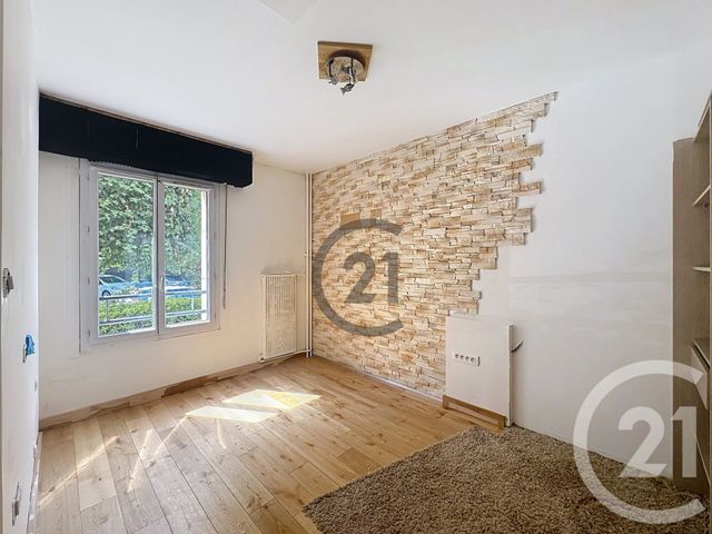 Appartement F3 à louer - 3 pièces - 68.0 m2 - MELUN - 77 - ILE-DE-FRANCE - Century 21 Cerim
