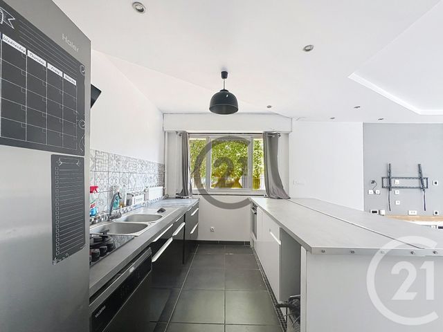 Appartement F3 à louer - 3 pièces - 68.0 m2 - MELUN - 77 - ILE-DE-FRANCE - Century 21 Cerim