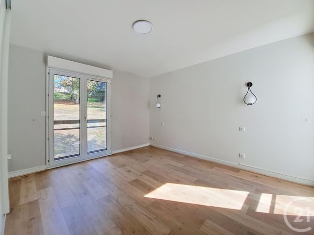 Appartement F5 à vendre - 5 pièces - 113.42 m2 - LE MEE SUR SEINE - 77 - ILE-DE-FRANCE - Century 21 Cerim