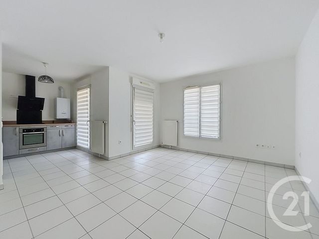 Appartement F3 à vendre - 3 pièces - 58.11 m2 - RUBELLES - 77 - ILE-DE-FRANCE - Century 21 Cerim