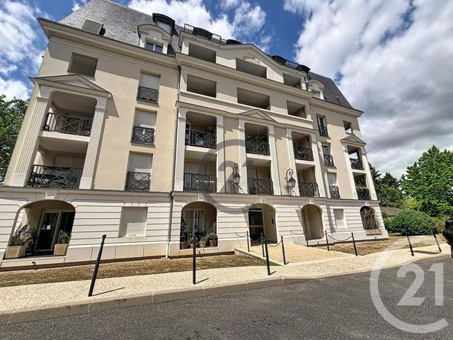 Appartement à louer - 2 pièces - 48.4 m2 - DAMMARIE LES LYS - 77 - ILE-DE-FRANCE - Century 21 Cerim