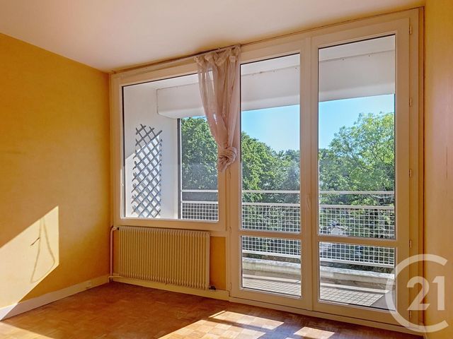 Appartement F2 à vendre - 2 pièces - 43.78 m2 - VAUX LE PENIL - 77 - ILE-DE-FRANCE - Century 21 Cerim