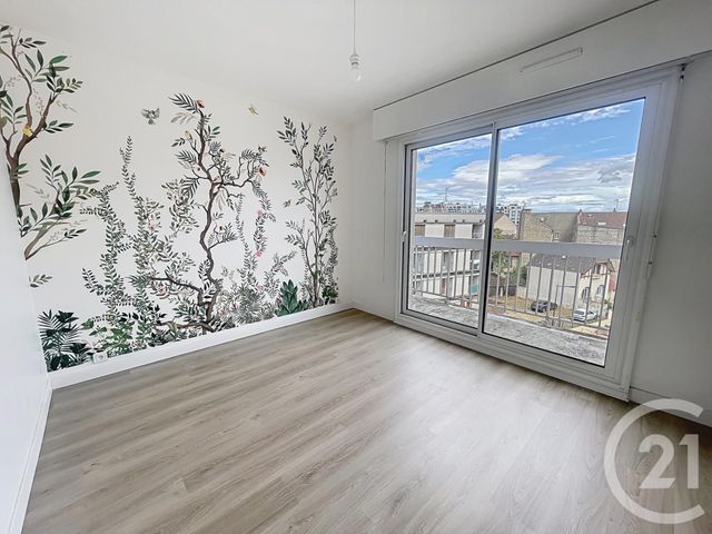 Appartement F2 à vendre - 3 pièces - 63.0 m2 - MELUN - 77 - ILE-DE-FRANCE - Century 21 Cerim