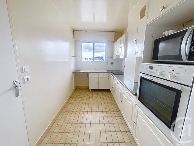 Appartement F2 à vendre - 3 pièces - 63.0 m2 - MELUN - 77 - ILE-DE-FRANCE - Century 21 Cerim
