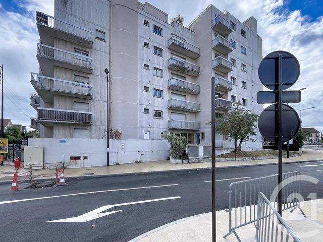 Appartement F2 à vendre - 3 pièces - 63.0 m2 - MELUN - 77 - ILE-DE-FRANCE - Century 21 Cerim