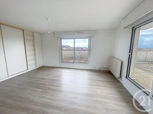 Appartement F2 à vendre - 3 pièces - 63.0 m2 - MELUN - 77 - ILE-DE-FRANCE - Century 21 Cerim