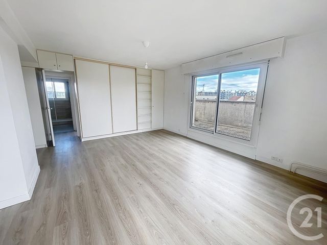 Appartement F2 à vendre - 3 pièces - 63.0 m2 - MELUN - 77 - ILE-DE-FRANCE - Century 21 Cerim