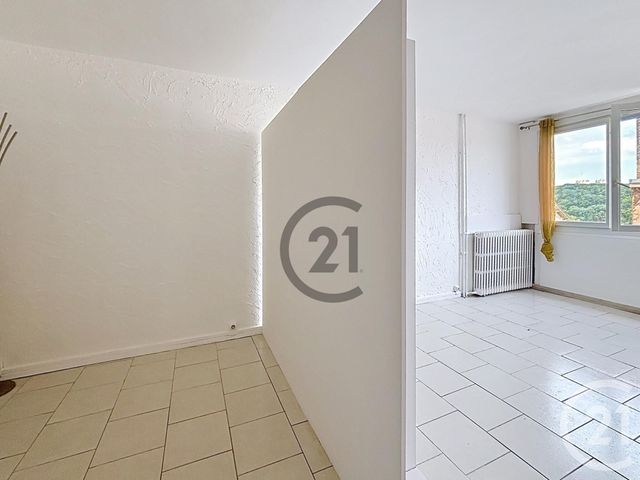 Appartement F1 à louer - 1 pièce - 26.36 m2 - MELUN - 77 - ILE-DE-FRANCE - Century 21 Cerim