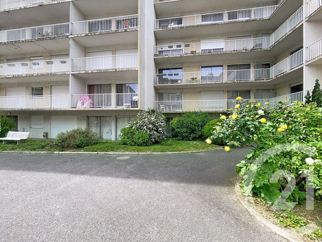 Appartement F1 à louer - 1 pièce - 24.68 m2 - MELUN - 77 - ILE-DE-FRANCE - Century 21 Cerim