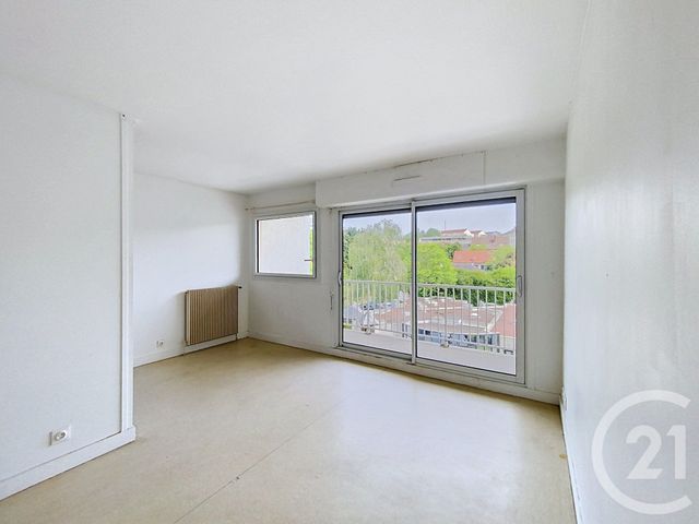 Appartement F1 à louer MELUN